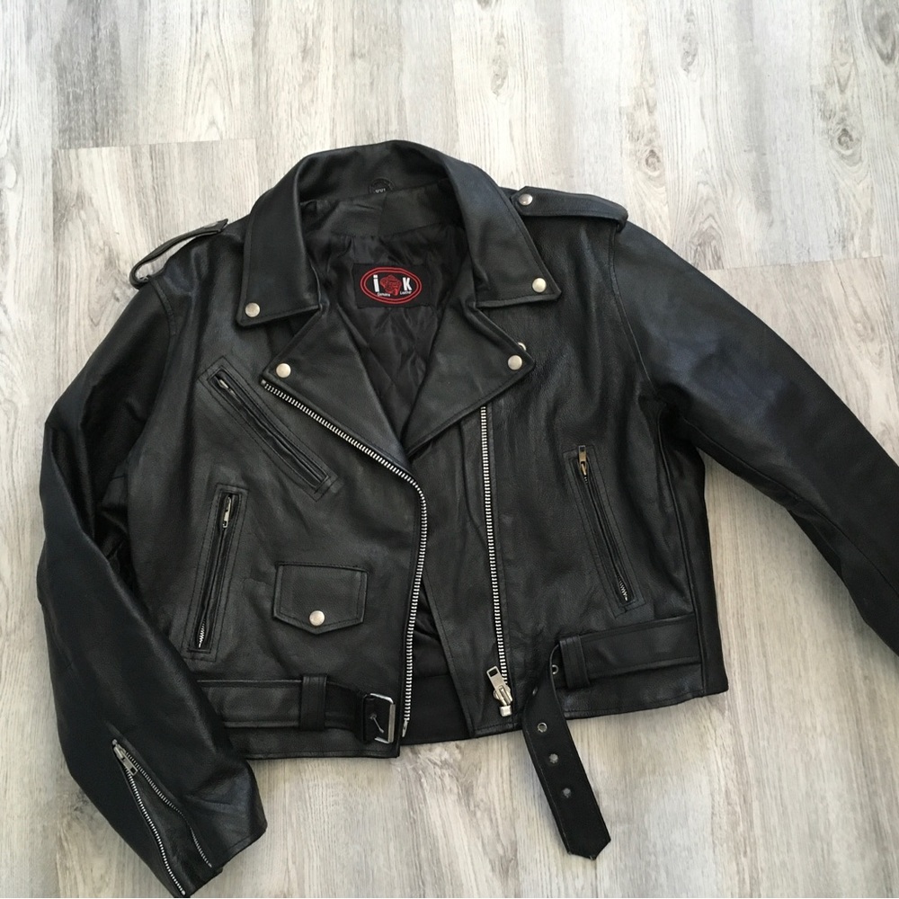WOMENS LEATHER MOTORCYCLE JACKET